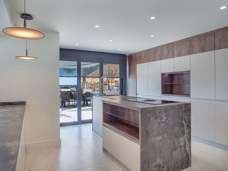 Villa for Sale in Elviria, Marbella Area 9