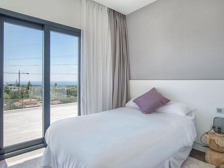 Villa for Sale in Elviria, Marbella Area 15