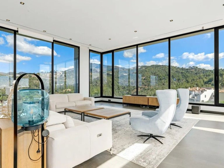 Villa for Sale in Los Arqueros, Marbella Area 13