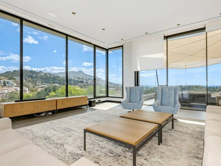 Villa for Sale in Los Arqueros, Marbella Area 14