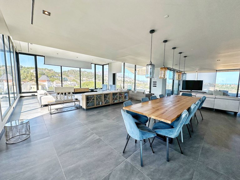 Villa for Sale in Los Arqueros, Marbella Area 18