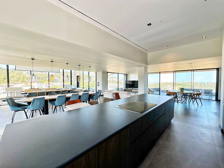 Villa for Sale in Los Arqueros, Marbella Area 19
