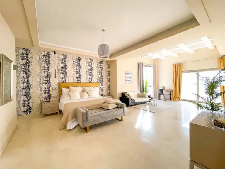 Villa for Sale in Benahavís, Marbella Area 11