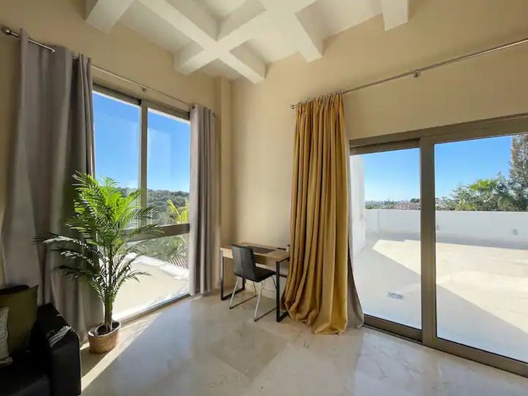 Villa for Sale in Benahavís, Marbella Area 13
