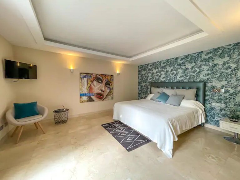 Villa for Sale in Benahavís, Marbella Area 15