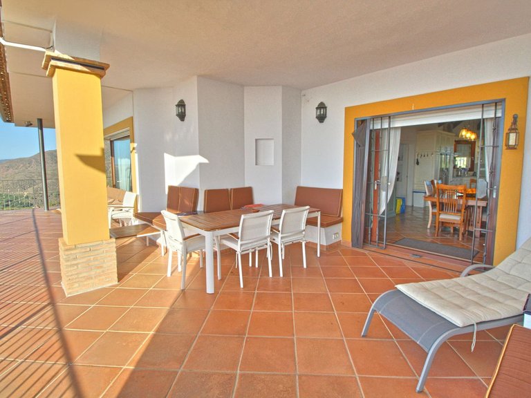 Villa for Sale in Estepona, Marbella Area 17