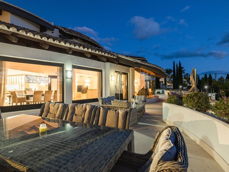 Villa for Sale in Benahavís, Marbella Area 7
