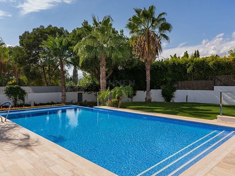 Villa for Sale in Nueva Andalucía, Marbella Area 14
