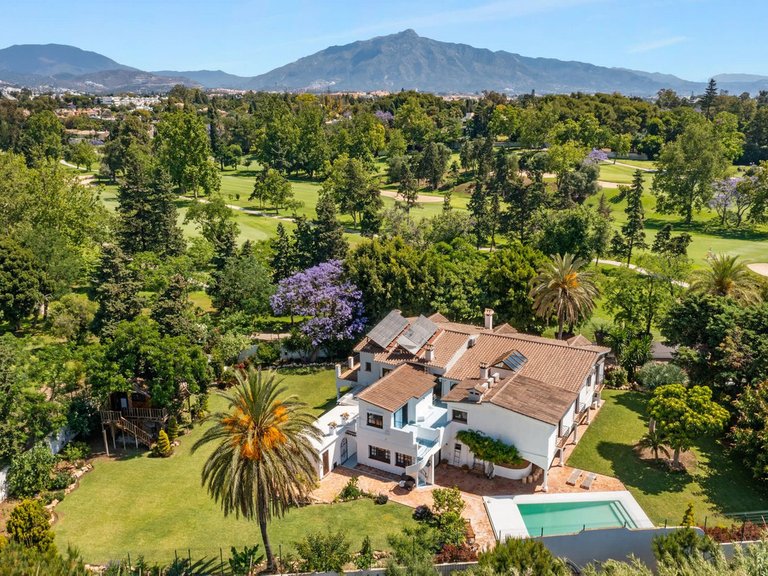 Villa for Sale in Guadalmina Baja, Marbella Area 1