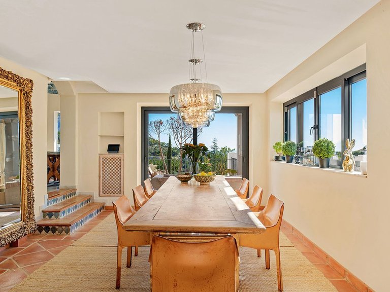 Villa for Sale in El Madronal, Marbella Area 9