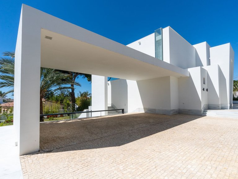 Villa for Sale in Marbesa, Marbella Area 5