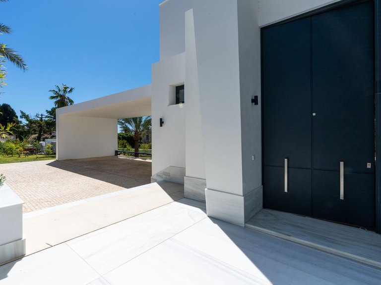 Villa for Sale in Marbesa, Marbella Area 6