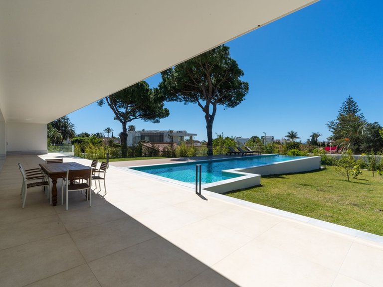Villa for Sale in Marbesa, Marbella Area 14