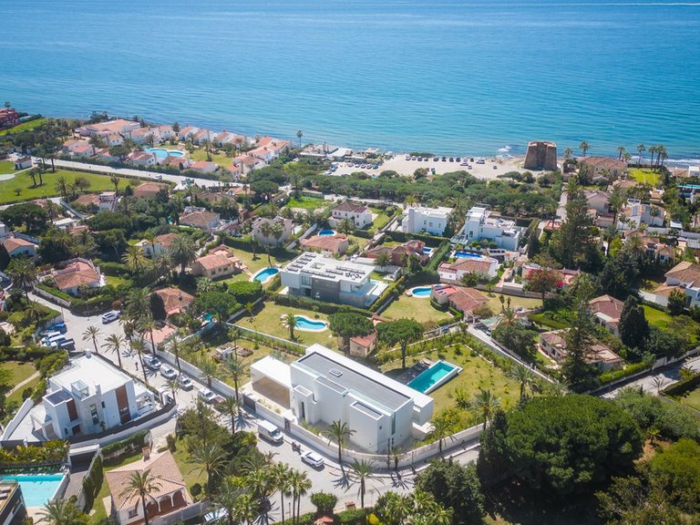 Villa for Sale in Marbesa, Marbella Area 18