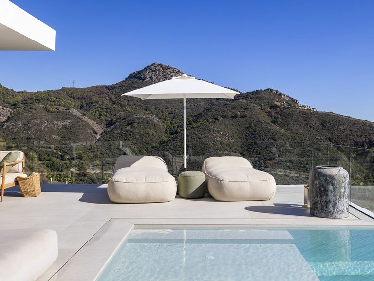 Villa for Sale in Benahavís, Marbella Area 9