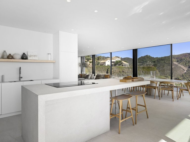 Villa for Sale in Benahavís, Marbella Area 10