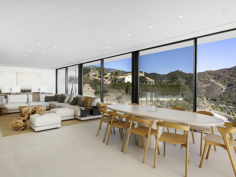 Villa for Sale in Benahavís, Marbella Area 18