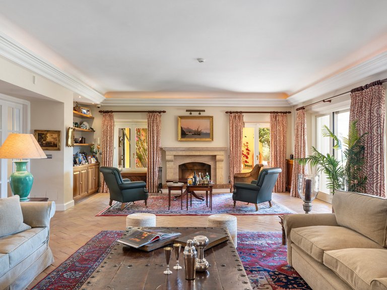 Villa for Sale in Sotogrande Alto, Marbella Area 11