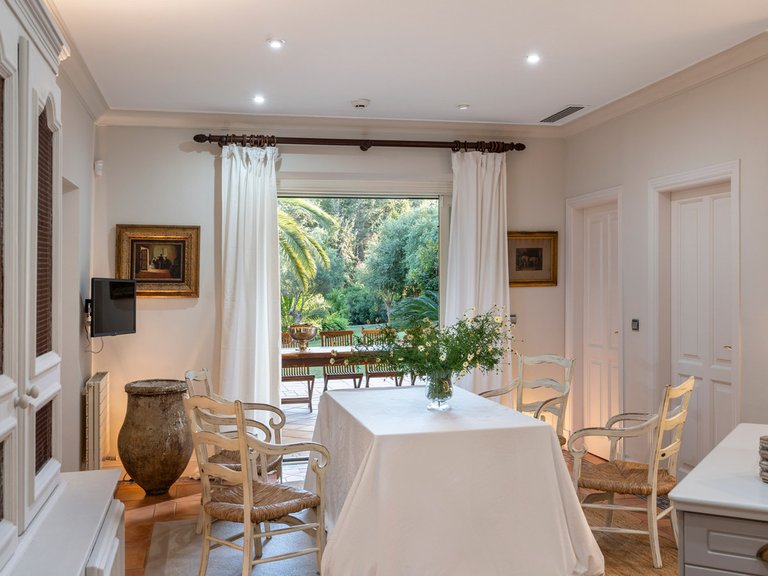 Villa for Sale in Sotogrande Alto, Marbella Area 14