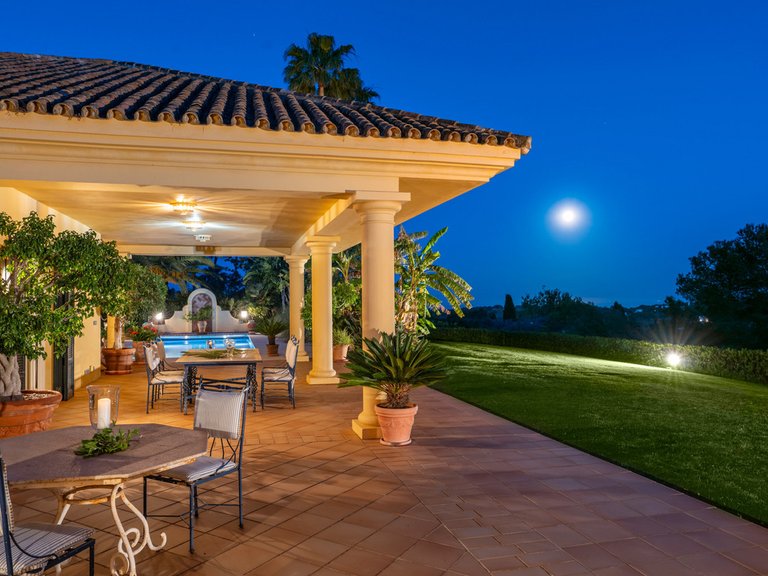 Villa for Sale in Sotogrande Alto, Marbella Area 18