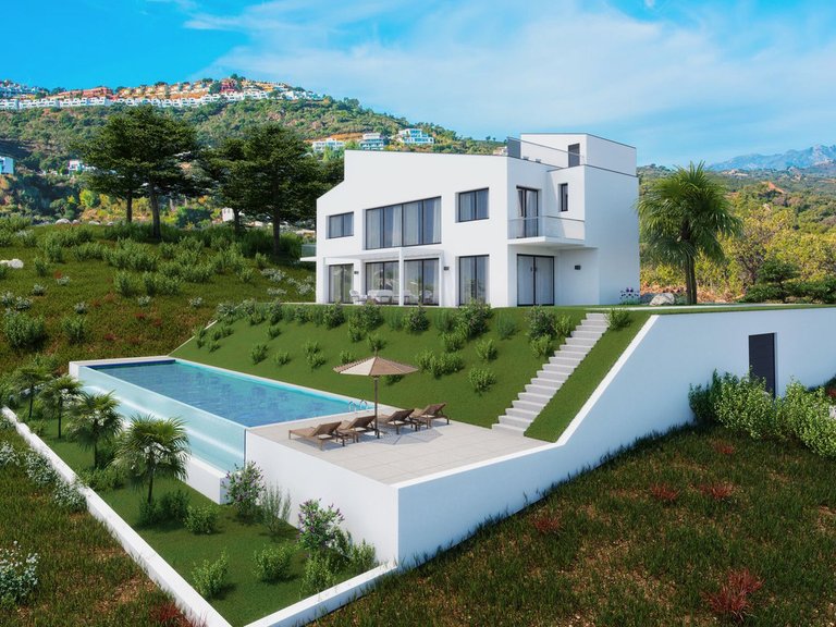 Villa for Sale in La Mairena, Marbella Area 1
