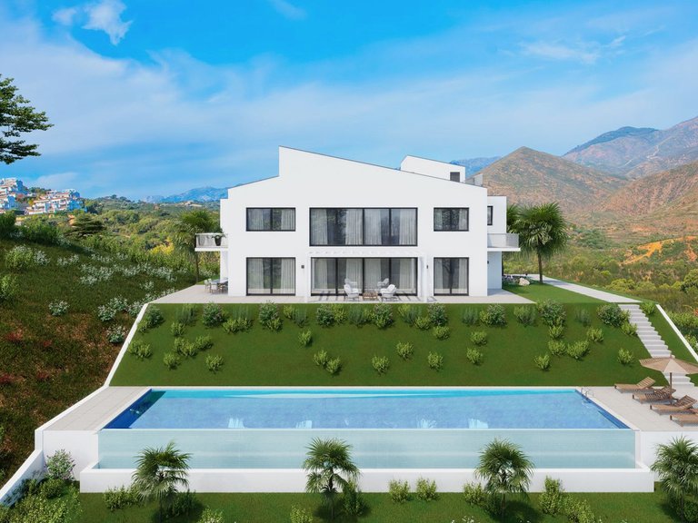 Villa for Sale in La Mairena, Marbella Area 3