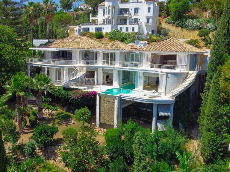 Villa for Sale in El Madroñal, Marbella Area 2