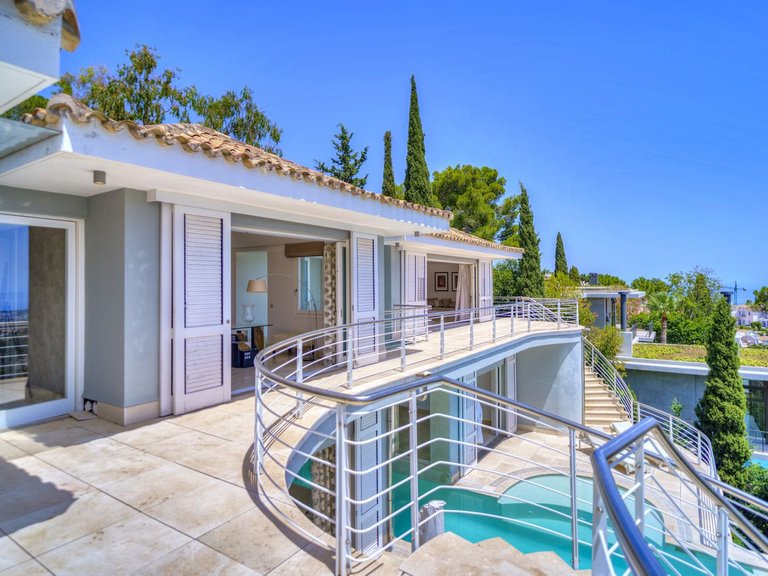 Villa for Sale in El Madroñal, Marbella Area 9