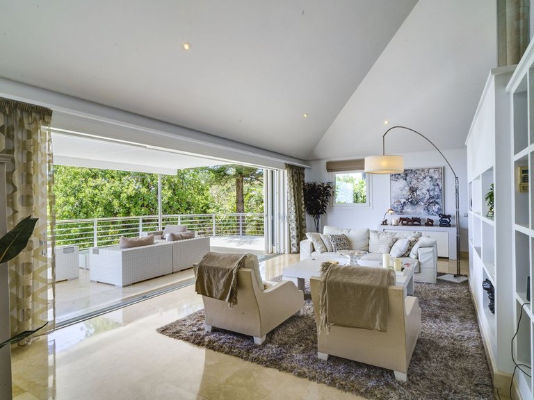 Villa for Sale in El Madroñal, Marbella Area 10