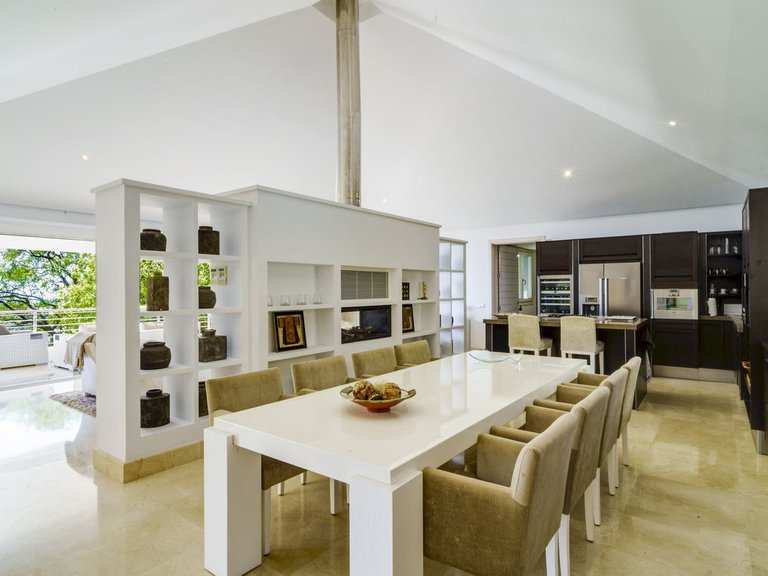 Villa for Sale in El Madroñal, Marbella Area 11