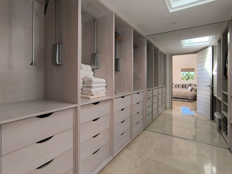 Villa for Sale in El Madroñal, Marbella Area 17