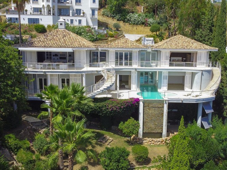 Villa for Sale in El Madroñal, Marbella Area 20