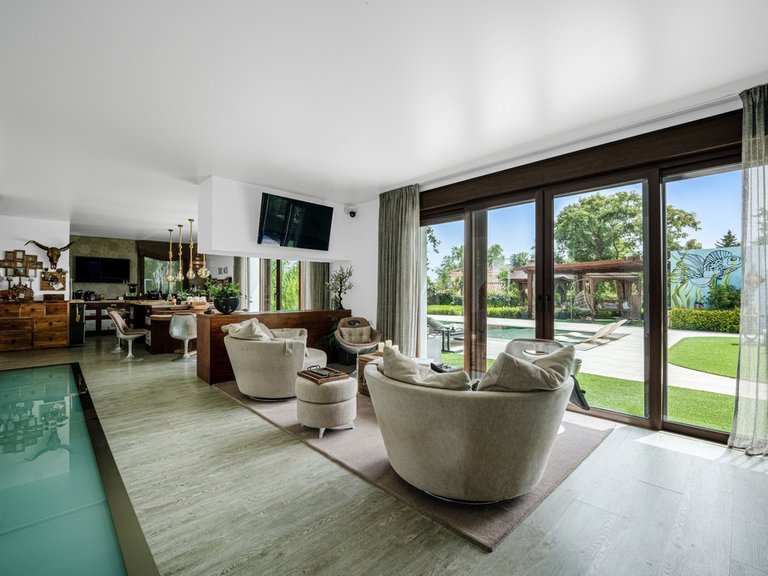 Villa for Sale in Benahavís, Marbella Area 6