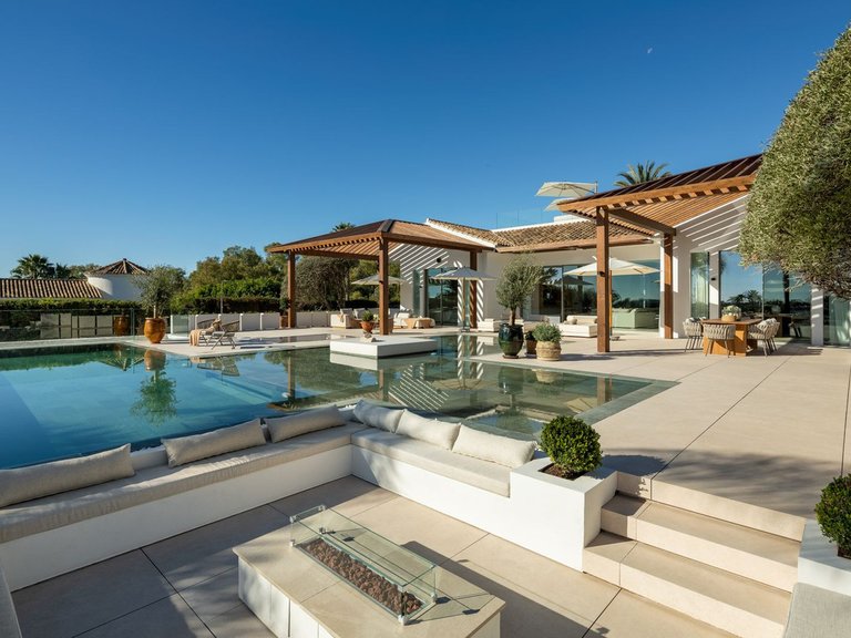 Villa for Sale in Nueva Andalucía, Marbella Area 7