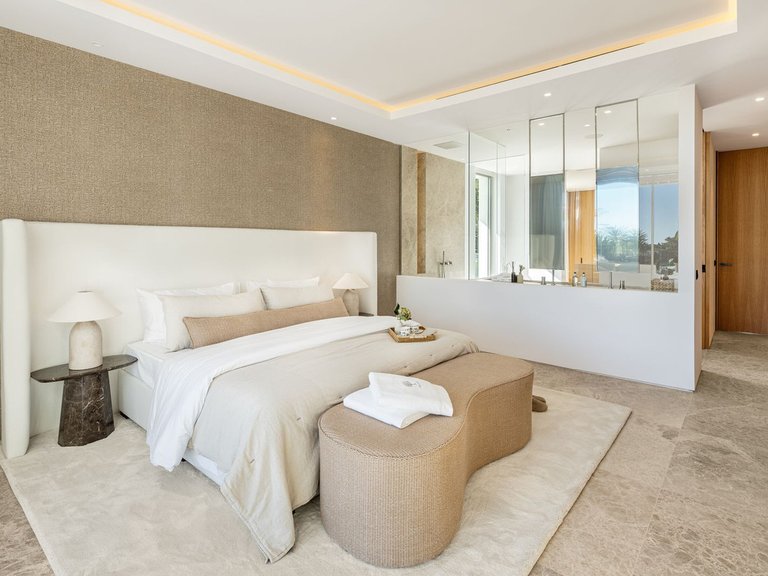 Villa for Sale in Nueva Andalucía, Marbella Area 19