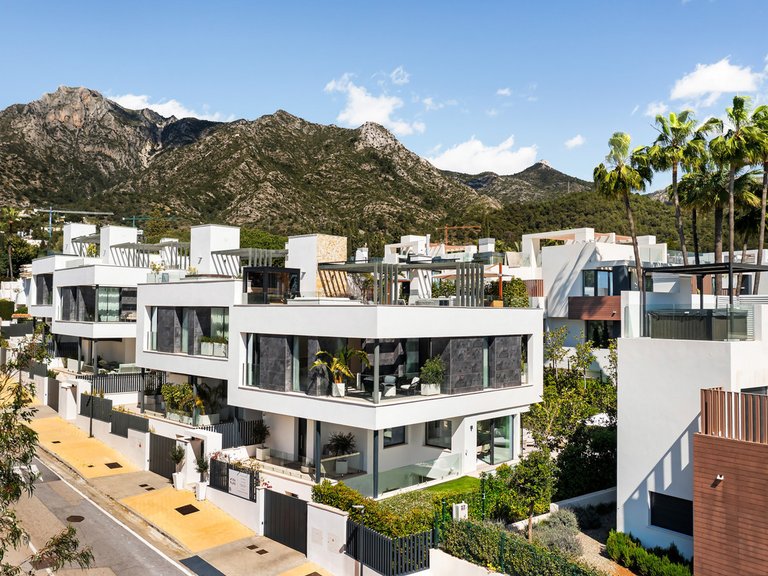 Villa for Sale in Sierra Blanca, Marbella Area 3