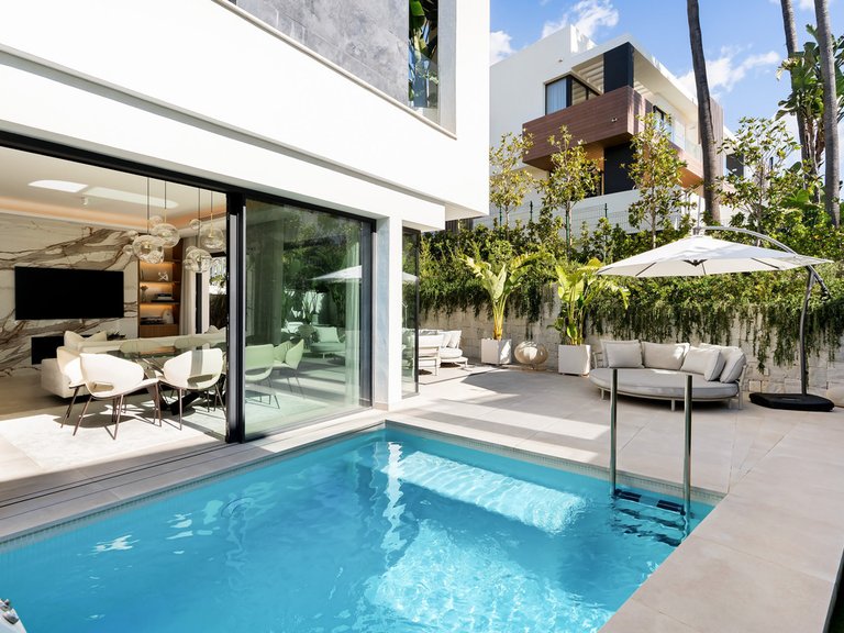 Villa for Sale in Sierra Blanca, Marbella Area 15