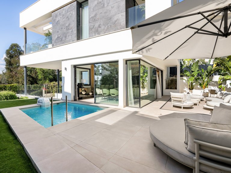 Villa for Sale in Sierra Blanca, Marbella Area 16