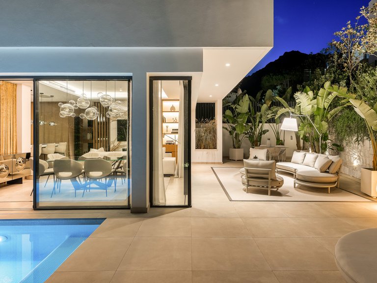Villa for Sale in Sierra Blanca, Marbella Area 18