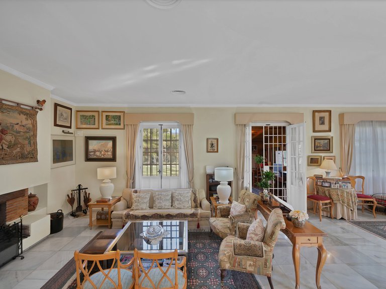 Villa for Sale in Nueva Andalucía, Marbella Area 6