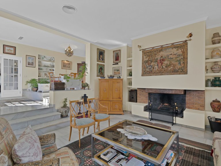 Villa for Sale in Nueva Andalucía, Marbella Area 9