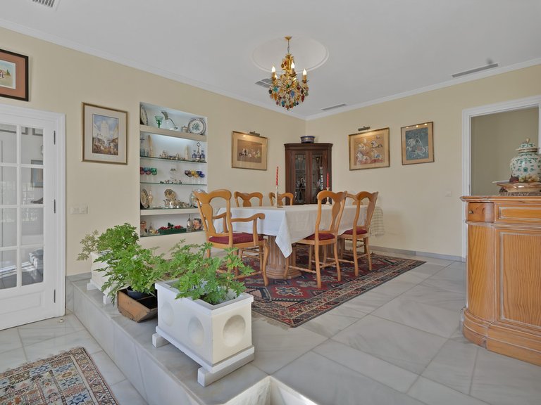 Villa for Sale in Nueva Andalucía, Marbella Area 10