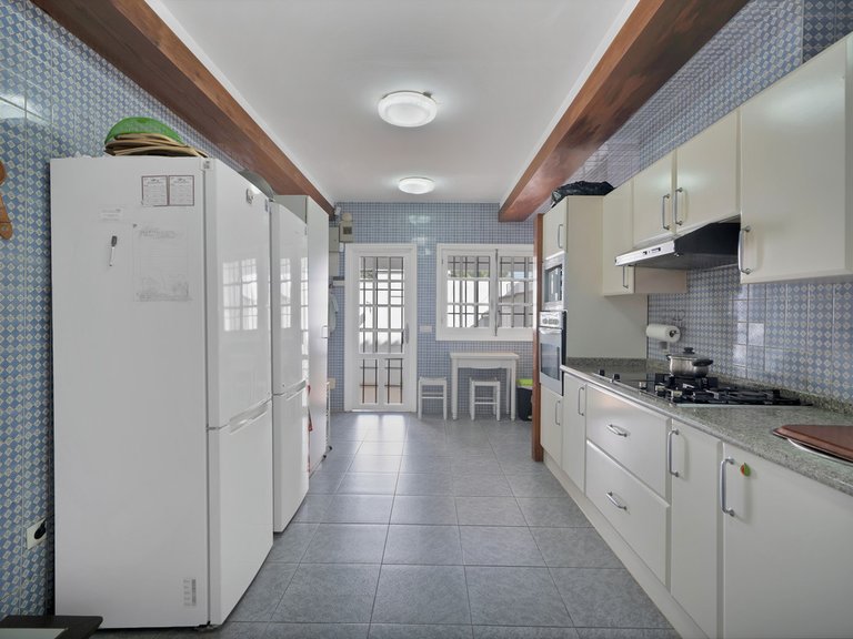 Villa for Sale in Nueva Andalucía, Marbella Area 12