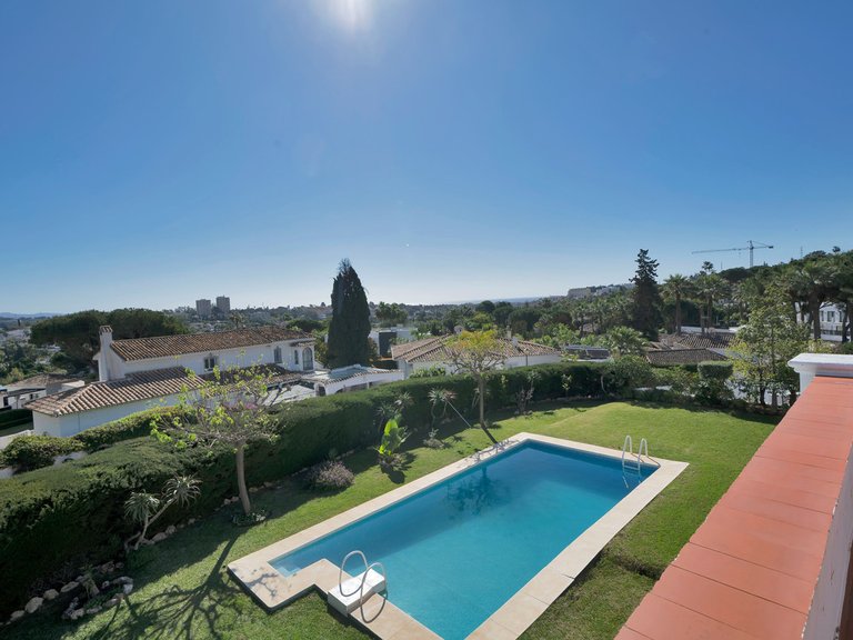 Villa for Sale in Nueva Andalucía, Marbella Area 20