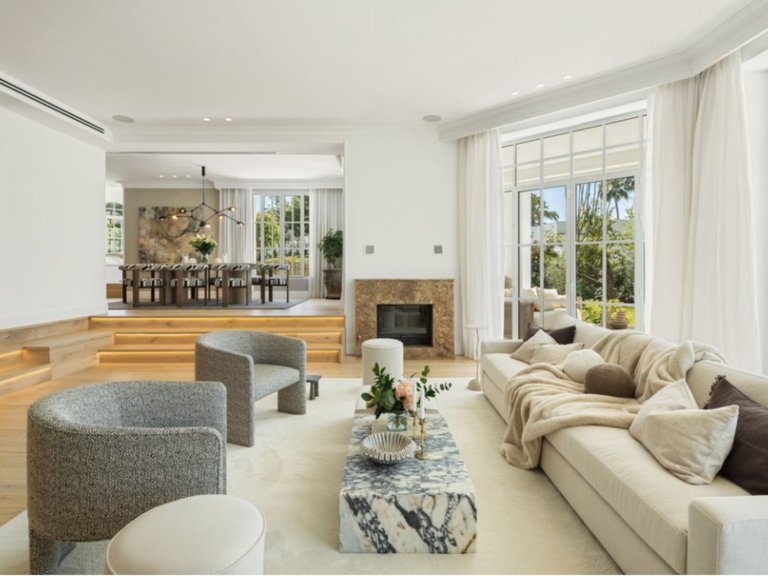 Villa for Sale in Nueva Andalucía, Marbella Area 9