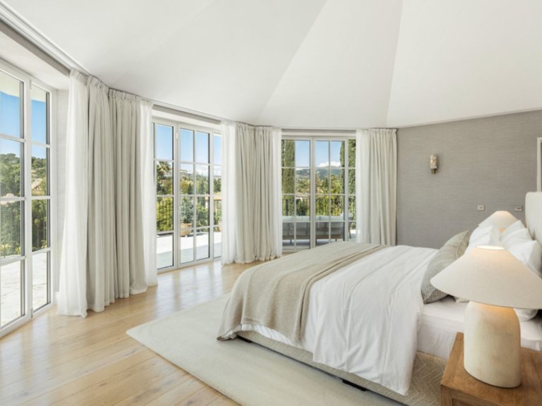 Villa for Sale in Nueva Andalucía, Marbella Area 13