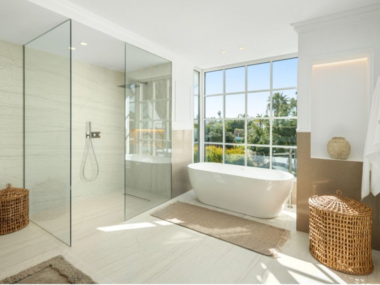 Villa for Sale in Nueva Andalucía, Marbella Area 14