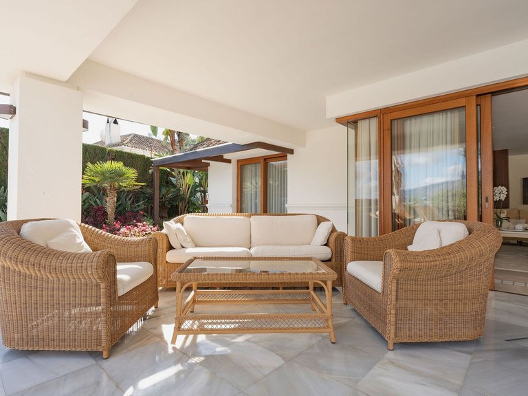Villa for Sale in Nueva Andalucía, Marbella Area 8