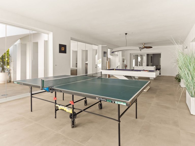 Villa for Sale in Atalaya, Marbella Area 19