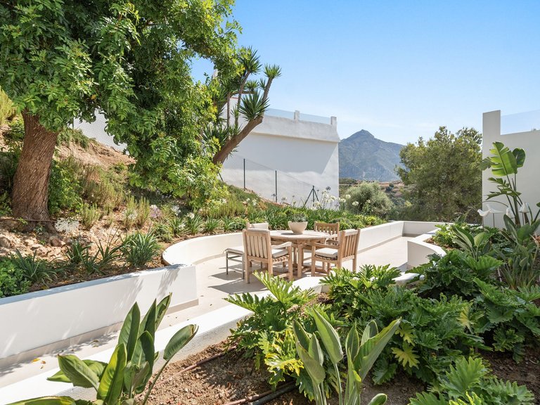Villa for Sale in Nueva Andalucía, Marbella Area 14